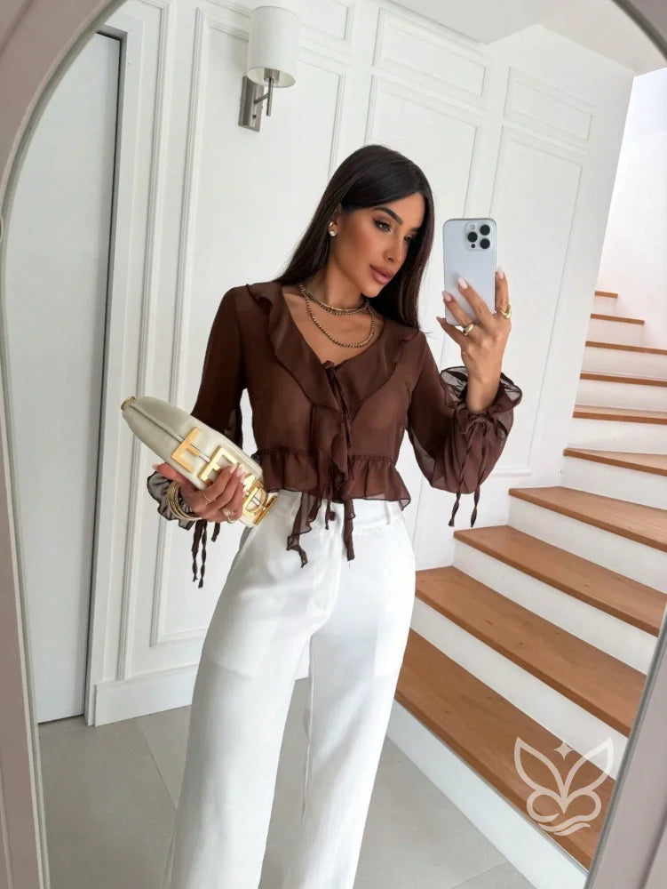 Blusa Peplum De Chiffon Com Caimento Leve E Elegante Blusa Peplum De Chiffon Com Caimento Leve E Elegante
