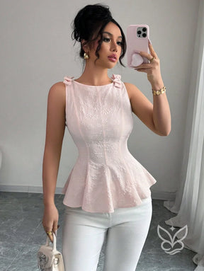 Blusa Peplum Estampa Floral Com Laço Na Alça E Cintura Marcada Blusa Peplum Estampa Floral Com Laço Na Alça E Cintura
