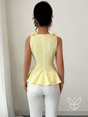 Blusa Peplum Estampa Floral Com Laço Na Alça E Cintura Marcada Blusa Peplum Estampa Floral Com Laço Na Alça E Cintura