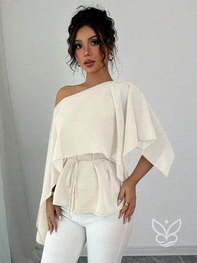 Blusa Peplum Ombro Único Com Gola Assimétrica E Cintura Marcada Blusa Peplum Ombro Único Com Gola Assimétrica E Cintura