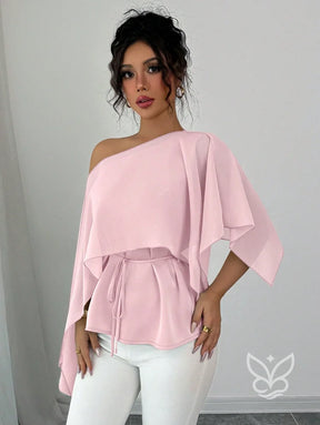 Blusa Peplum Ombro Único Com Gola Assimétrica E Cintura Marcada Blusa Peplum Ombro Único Com Gola Assimétrica E Cintura