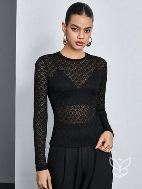 Blusa Renda Com Gola Redonda E Manga Longa Elástica Blusa Renda Com Gola Redonda E Manga Longa Elástica