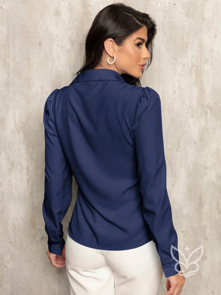 Blusa Social com Manga Longa e Leve Volume nos Ombros Blusa Social com Manga Longa e Leve Volume nos Ombros