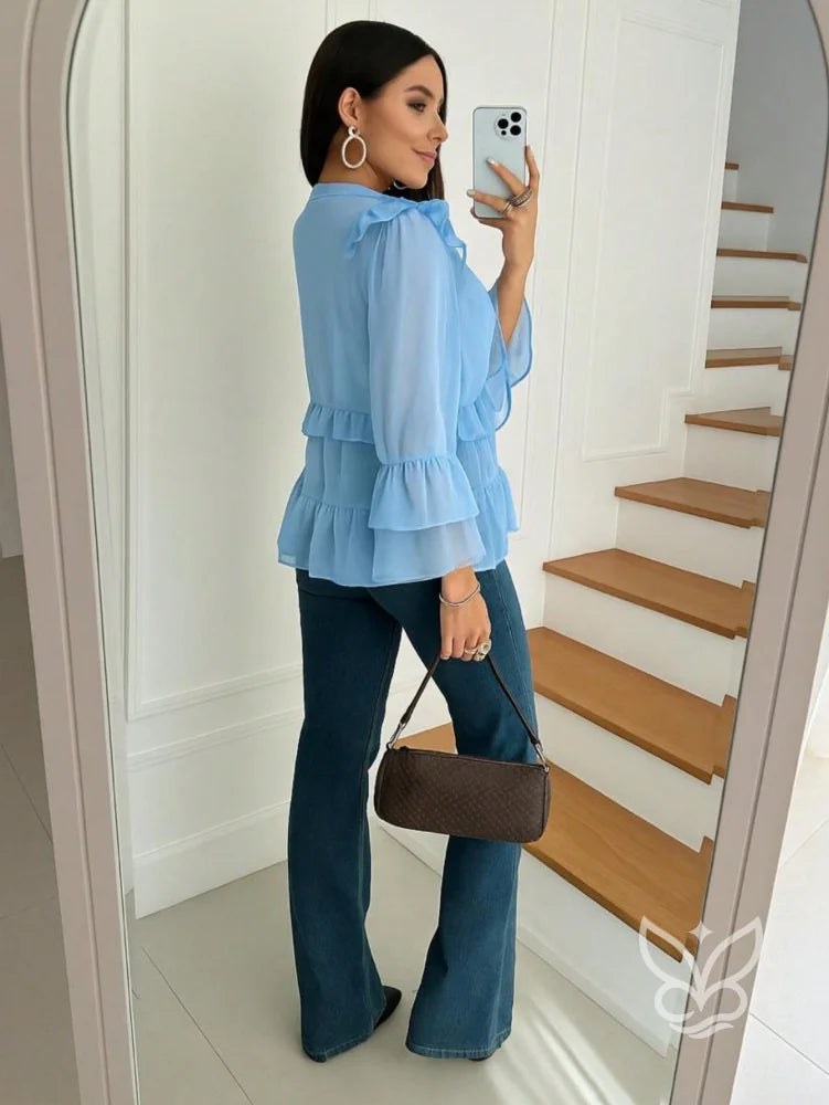 Blusa Transparente com Babados e Manga Flare Blusa Transparente com Babados e Manga Flare