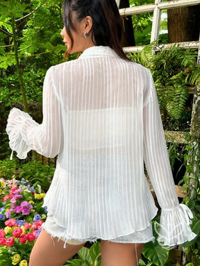 Blusa Transparente com Punho Plissado e Gola Clássica Blusa Transparente com Punho Plissado e Gola Clássica