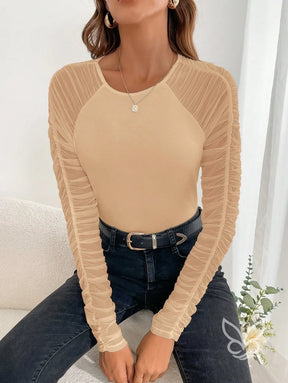 Blusa Tule Com Mangas Raglan Franzidas E Detalhes Contrastantes Blusa Tule Com Mangas Raglan Franzidas E Detalhes