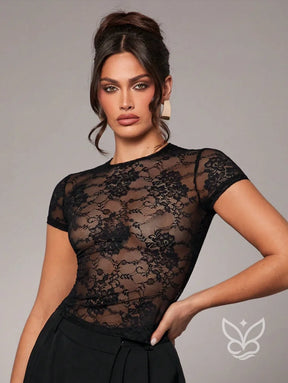 Blusa Tule Transparente Com Manga Curta E Decote Redondo Blusa Tule Transparente Com Manga Curta E Decote Redondo