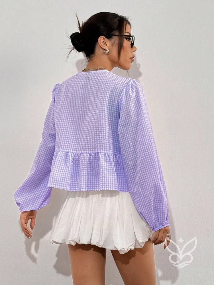 Blusa Xadrez com Laços Frontais e Barra Peplum Charmosa Blusa Xadrez com Laços Frontais e Barra Peplum Charmosa