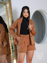 Conjunto Alfaiataria Com Blazer E Shorts Cintura Com Elástico E Cinto Marrom / PP Conjunto Alfaiataria Com Blazer E