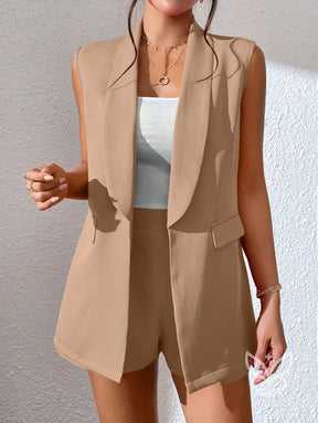 Conjunto Alfaiataria Com Blazer Longo Sem Mangas E Shorts Conjunto Alfaiataria Com Blazer Longo Sem Mangas E Shorts