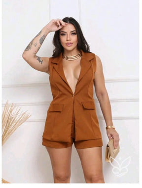 Conjunto Alfaiataria Com Colete Sem Manga E Shorts Ajustados Marrom / PP Conjunto Alfaiataria Com Colete Sem Manga E