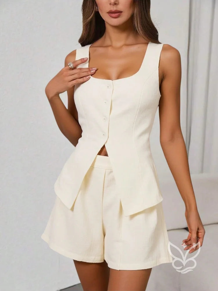 Conjunto Alfaiataria Elegante Com Colete Estruturado E Shorts Bege / PP Conjunto Alfaiataria Elegante Com Colete