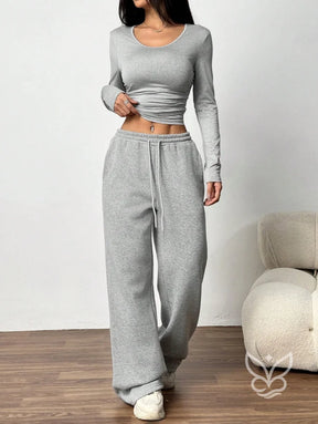 Conjunto Athleisure Com Cropped Manga Longa E Calça Jogger Cinza / PP Conjunto Athleisure Com Cropped Manga Longa E