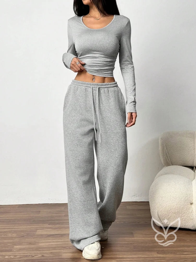 Conjunto Athleisure Com Cropped Manga Longa E Calça Jogger Cinza / PP Conjunto Athleisure Com Cropped Manga Longa E
