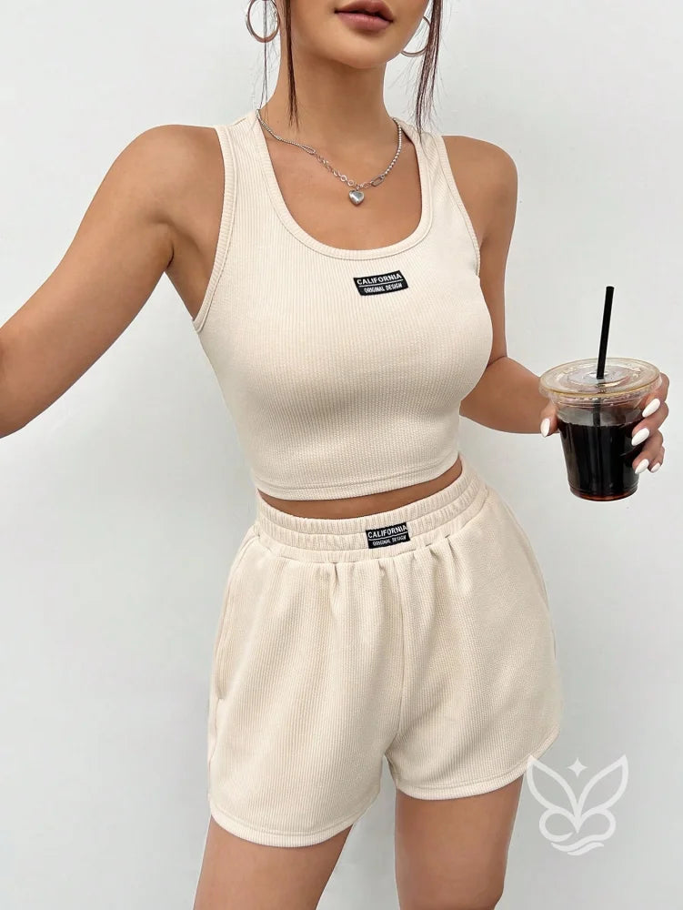 Conjunto Athleisure Com Regata Canelada E Shorts Com Cós Elástico Damasco / PP Conjunto Athleisure Com Regata Canelada
