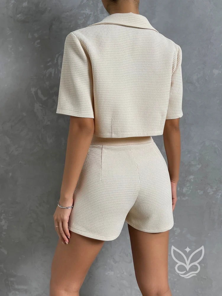 Conjunto Blazer Gola Lapela E Shorts Conjunto Blazer Gola Lapela E Shorts