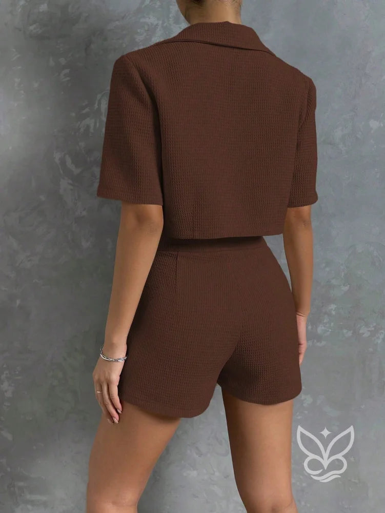 Conjunto Blazer Gola Lapela E Shorts Conjunto Blazer Gola Lapela E Shorts