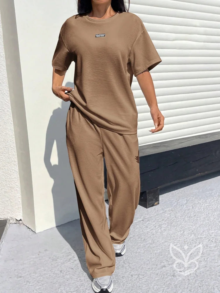 Conjunto Blusa Texturizada Solta E Calça Pantalona Café / PP Conjunto Blusa Texturizada Solta E Calça Pantalona
