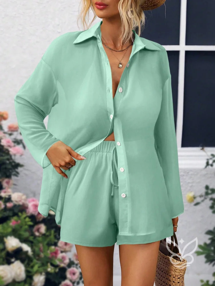 Conjunto Camisa Fluida com Top Cortininha e Short Casual Conjunto Camisa Fluida com Top Cortininha e Short Casual