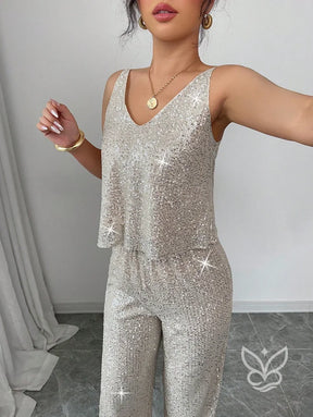 Conjunto Camisola Brilhante De Alça Fina E Calça Pantalona Brilhante Conjunto Camisola Brilhante De Alça Fina E Calça