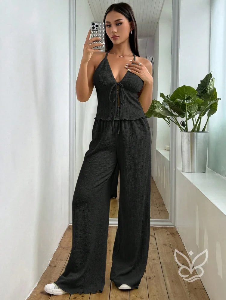 Conjunto Camisola Plissada Halter E Calça Pantalona Solta Conjunto Camisola Plissada Halter E Calça Pantalona Solta