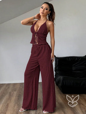 Conjunto Camisola Plissada Halter E Calça Pantalona Solta Conjunto Camisola Plissada Halter E Calça Pantalona Solta