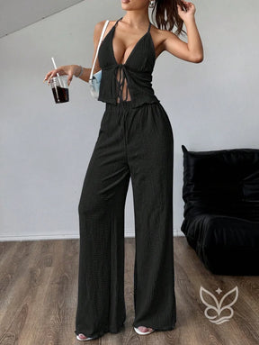 Conjunto Camisola Plissada Halter E Calça Pantalona Solta Preto / PP Conjunto Camisola Plissada Halter E Calça