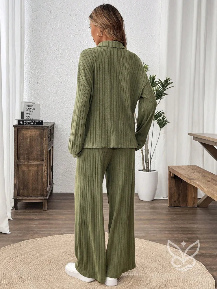 Conjunto Canelado Com Camisa De Botões E Calça Reta Casual Conjunto Canelado Com Camisa De Botões E Calça Reta Casual