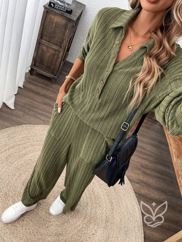 Conjunto Canelado Com Camisa De Botões E Calça Reta Casual Conjunto Canelado Com Camisa De Botões E Calça Reta Casual