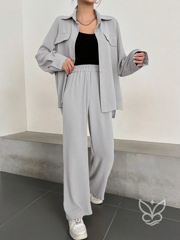 Conjunto Casual Blusa Manga Curta E Calça Flare Conjunto Casual Blusa Manga Curta E Calça Flare