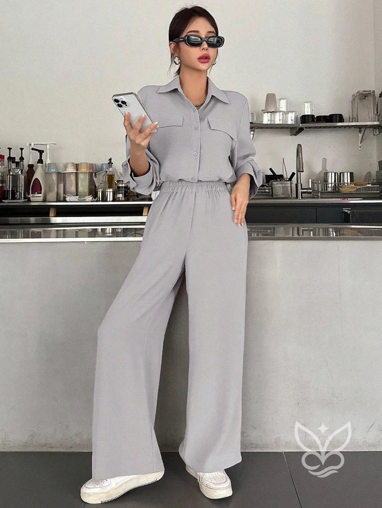 Conjunto Casual Blusa Manga Curta E Calça Flare Conjunto Casual Blusa Manga Curta E Calça Flare