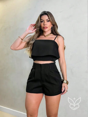 Conjunto Casual Chic Com Cropped Babado E Shorts Alfaiataria Preto / PP Conjunto Casual Chic Com Cropped Babado E