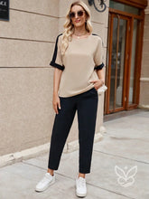 Conjunto Casual Com Blusa Bicolor E Calça De Alfaiataria Moderna Caqui / PP Conjunto Casual Com Blusa Bicolor E Calça