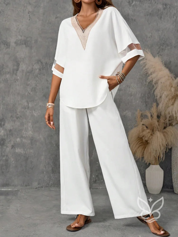 Conjunto Casual Com Blusa De Decote V E Calça Reta Sofisticada Branco / PP Conjunto Casual Com Blusa De Decote V E