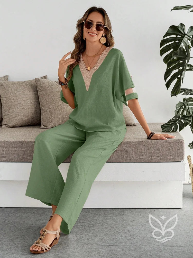Conjunto Casual Com Blusa De Decote V E Calça Reta Sofisticada Verde / PP Conjunto Casual Com Blusa De Decote V E Calça