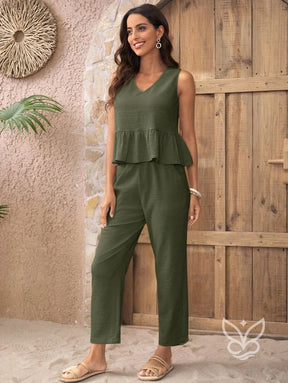 Conjunto Casual Com Regata Peplum E Calça Reta Conjunto Casual Com Regata Peplum E Calça Reta