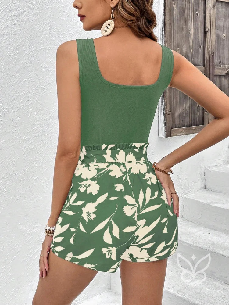 Conjunto Casual Regata De Alças Largas E Shorts Estampados Conjunto Casual Regata De Alças Largas E Shorts Estampados