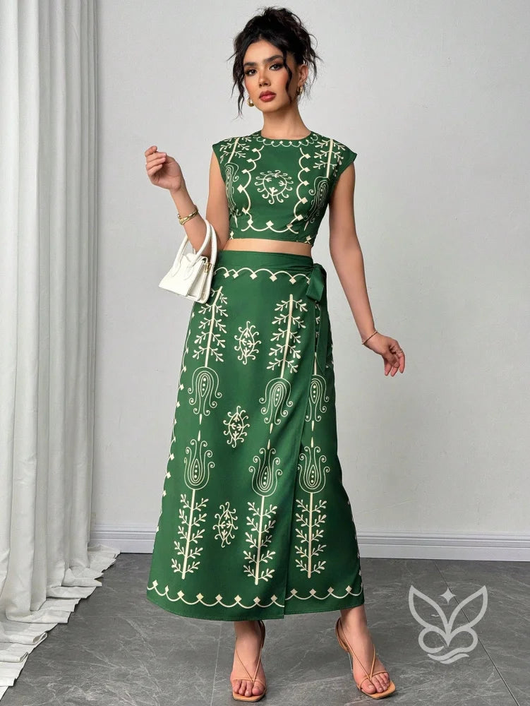 Conjunto Co-ord Estampado Com Cropped E Saia Midi Com Botões Verde / PP Conjunto Co-ord Estampado Com Cropped E Saia
