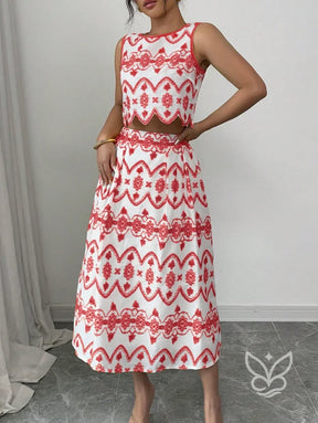 Conjunto Co-ord Estampado Com Cropped E Saia Midi Evasê Conjunto Co-ord Estampado Com Cropped E Saia Midi Evasê