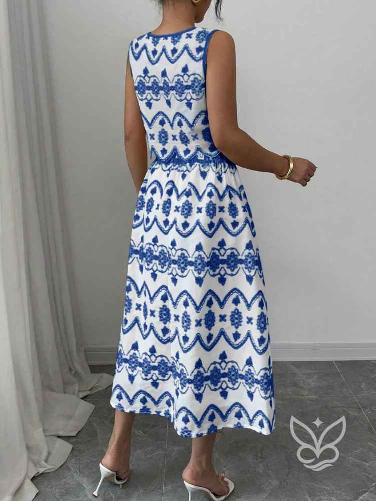Conjunto Co-ord Estampado Com Cropped E Saia Midi Evasê Conjunto Co-ord Estampado Com Cropped E Saia Midi Evasê