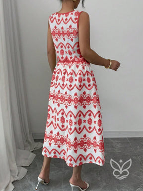 Conjunto Co-ord Estampado Com Cropped E Saia Midi Evasê Conjunto Co-ord Estampado Com Cropped E Saia Midi Evasê