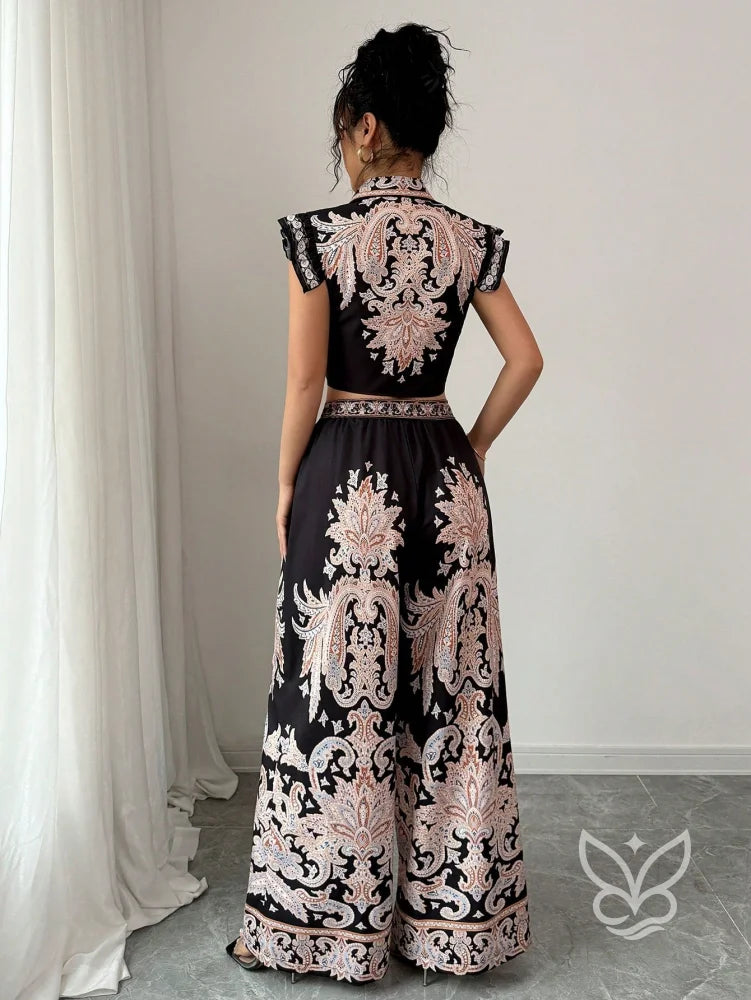 Conjunto Co-ord Estampado Cropped Manga Curta E Calça Pantalona Flare Conjunto Co-ord Estampado Cropped Manga Curta E