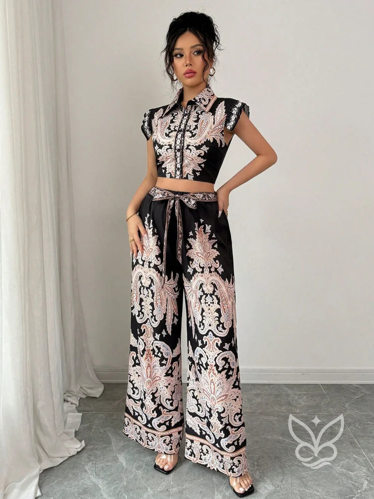 Conjunto Co-ord Estampado Cropped Manga Curta E Calça Pantalona Flare Conjunto Co-ord Estampado Cropped Manga Curta E
