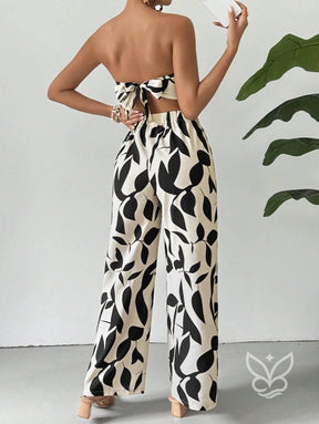 Conjunto Co-ord Estampado Top Tomara Que Caia E Calça Pantalona Flare Conjunto Co-ord Estampado Top Tomara Que Caia E