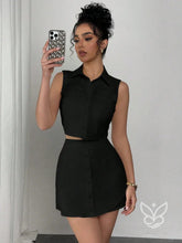 Conjunto Colete Abotoado Gola Camisa E Mini Saia Preto / PP Conjunto Colete Abotoado Gola Camisa E Mini Saia