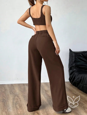 Conjunto Colete Alças Grossas Botões Frontais E Calça Pantalona Conjunto Colete Alças Grossas Botões Frontais E Calça