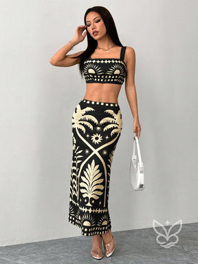 Conjunto Cropped Cami Estampado Tropical E Saia Maxi Ajustada Preto / PP Conjunto Cropped Cami Estampado Tropical E