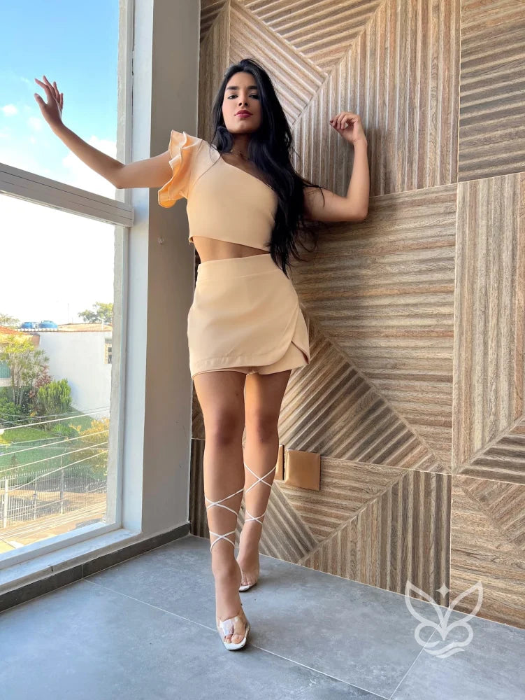 Conjunto Cropped Um Ombro Saia Curta Conjunto Cropped Um Ombro Saia Curta
