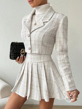 Conjunto Elegante Blazer Com Gola E Saia Plissada Conjunto Elegante Blazer Com Gola E Saia Plissada