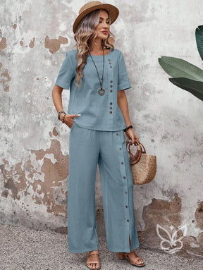 Conjunto Em Algodão Com Blusa Reta E Calça De Botões Laterais Conjunto Em Algodão Com Blusa Reta E Calça De Botões